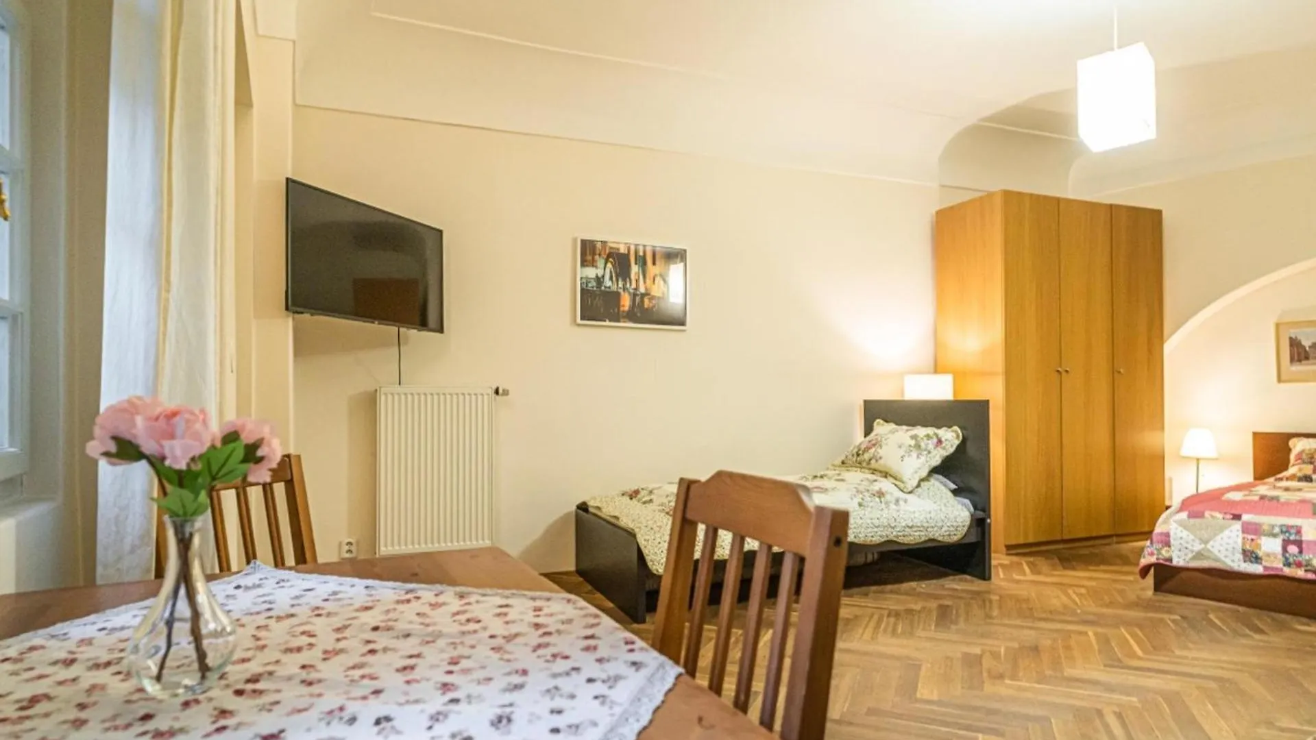 Prague Charm Apartment In Mala Strana Czechy